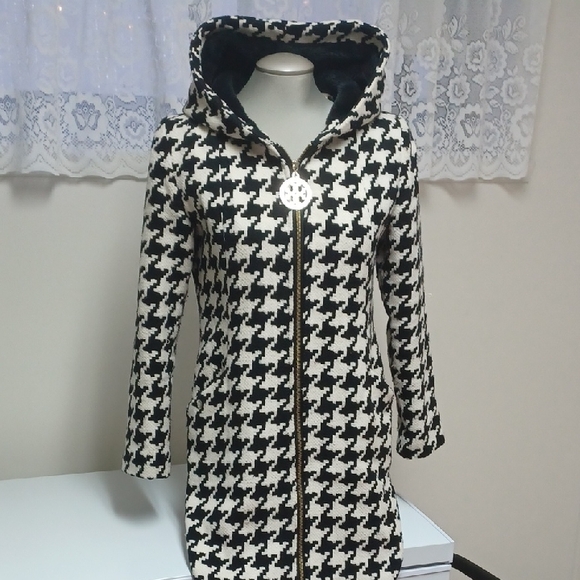 Tory Burch Jackets & Blazers - Tory Burch Disigner Copy Black and White Coat Size S